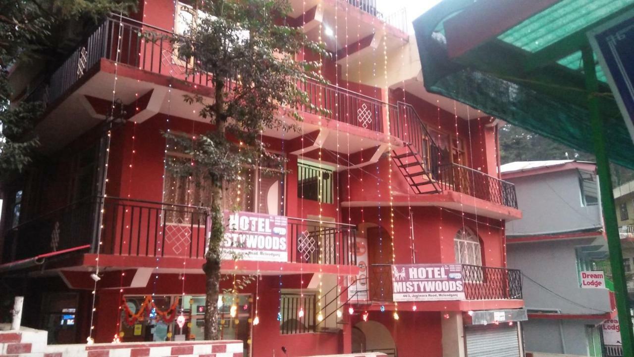 Misty Woods Hotel Dharamshala Buitenkant foto