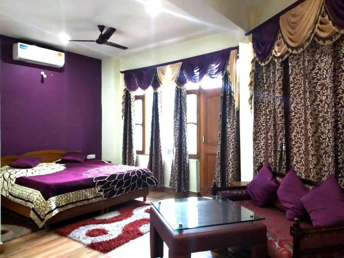 Misty Woods Hotel Dharamshala Buitenkant foto